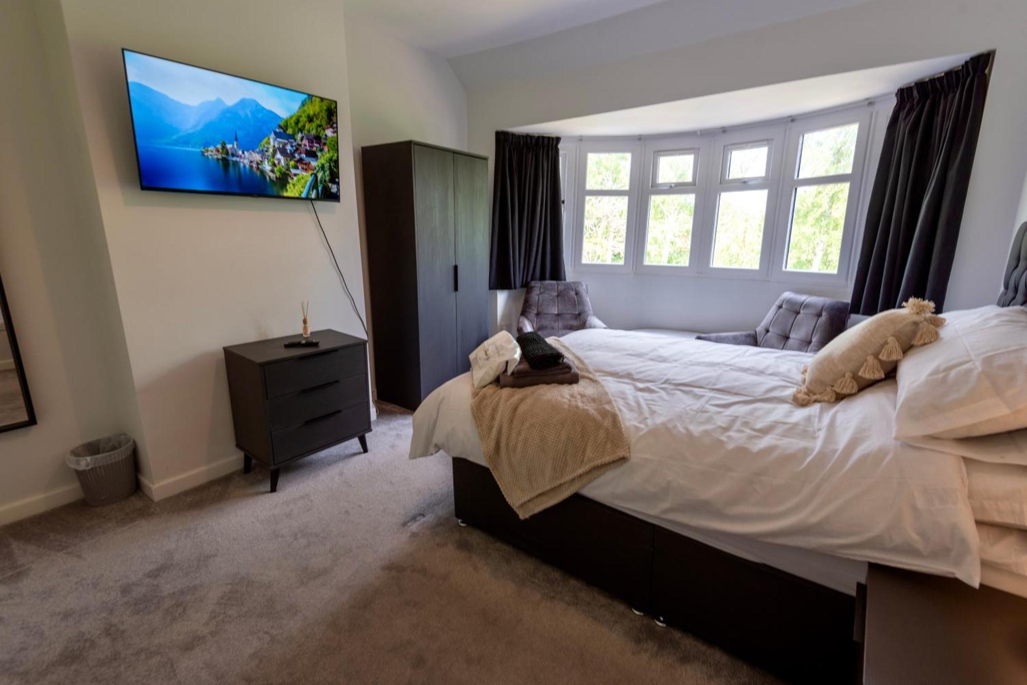 Double Room In Refurbished 5 Bed Home With Wifi And Tv BW Room 4 Σόλιχαλ Εξωτερικό φωτογραφία