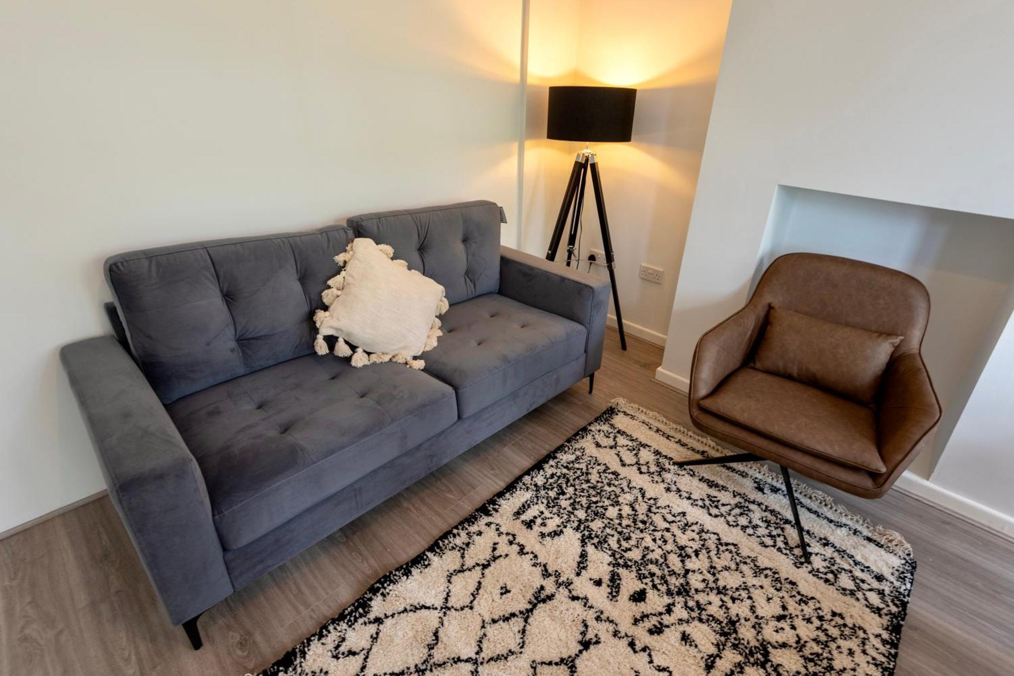 Double Room In Refurbished 5 Bed Home With Wifi And Tv BW Room 4 Σόλιχαλ Εξωτερικό φωτογραφία