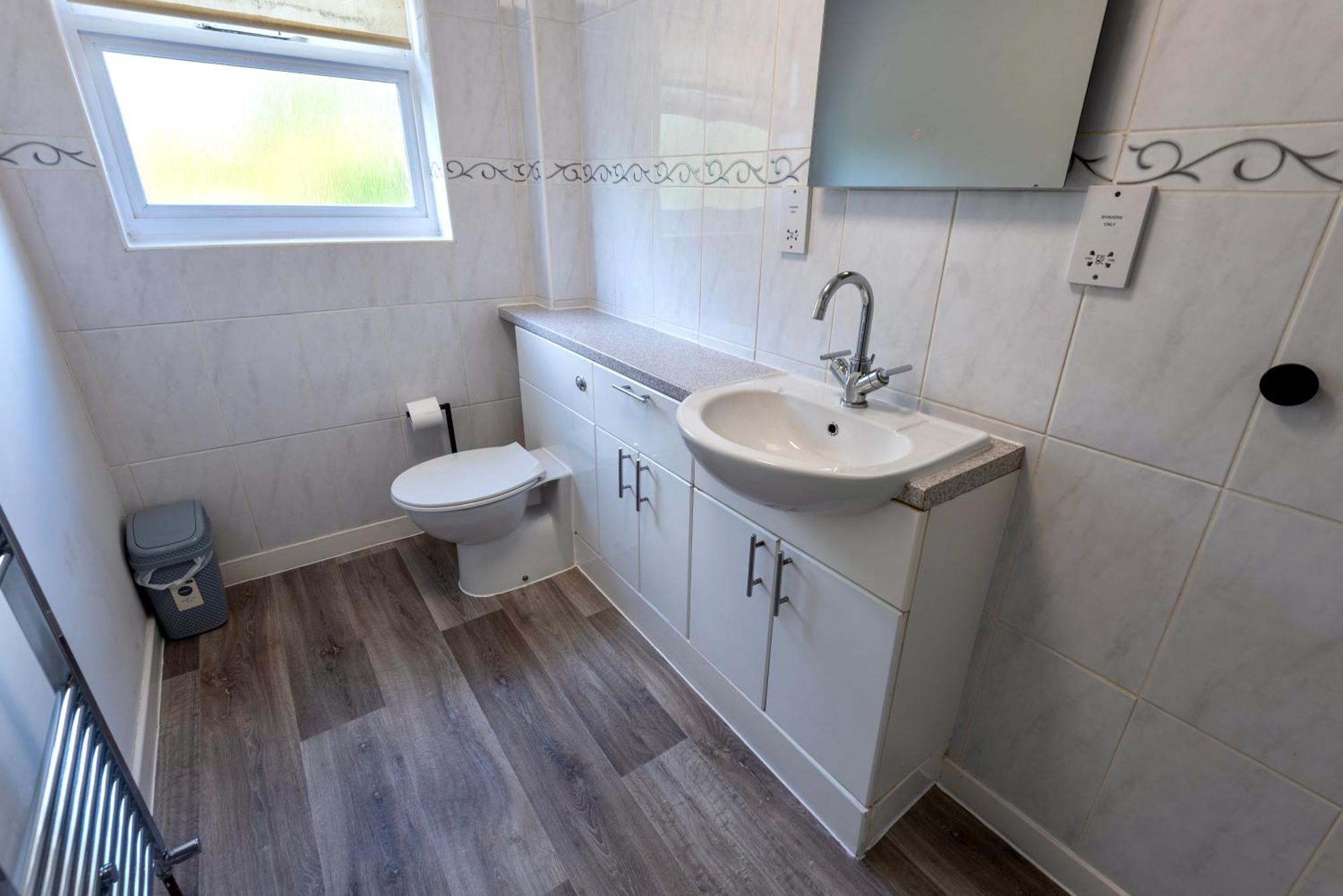 Double Room In Refurbished 5 Bed Home With Wifi And Tv BW Room 4 Σόλιχαλ Εξωτερικό φωτογραφία